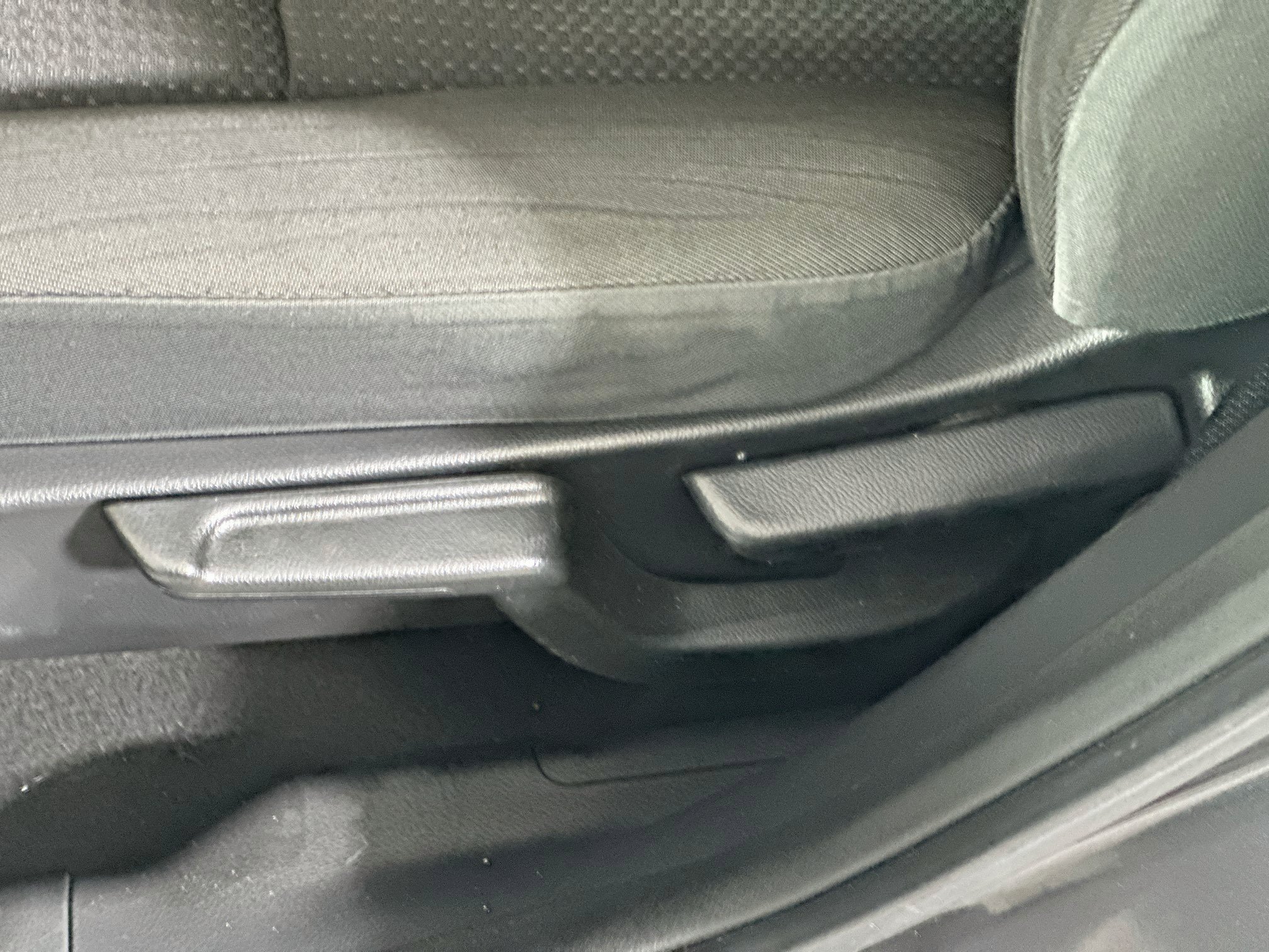 Used 2021 Honda HR-V LX image 13