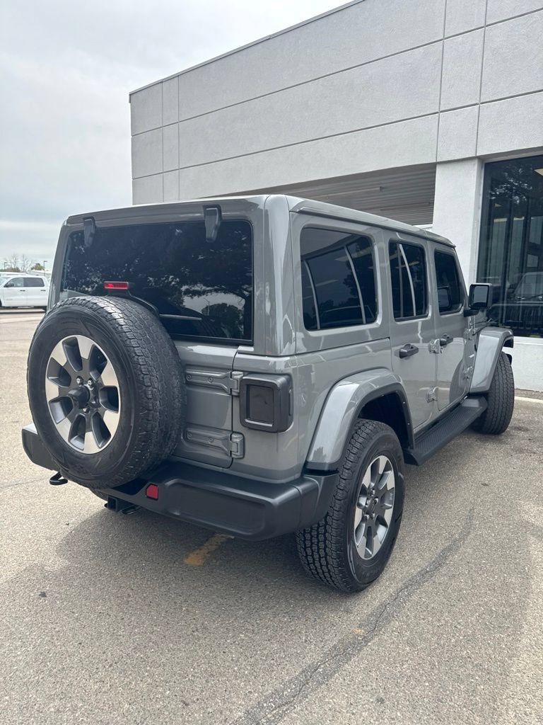Used 2021 Jeep Wrangler Unlimited Sahara AWD/4WD image 4
