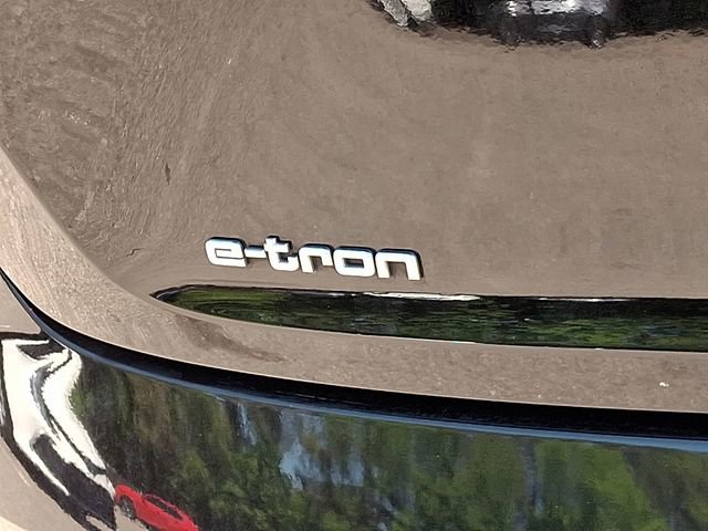 Used 2019 Audi e-tron Premium Plus AWD/4WD image 36