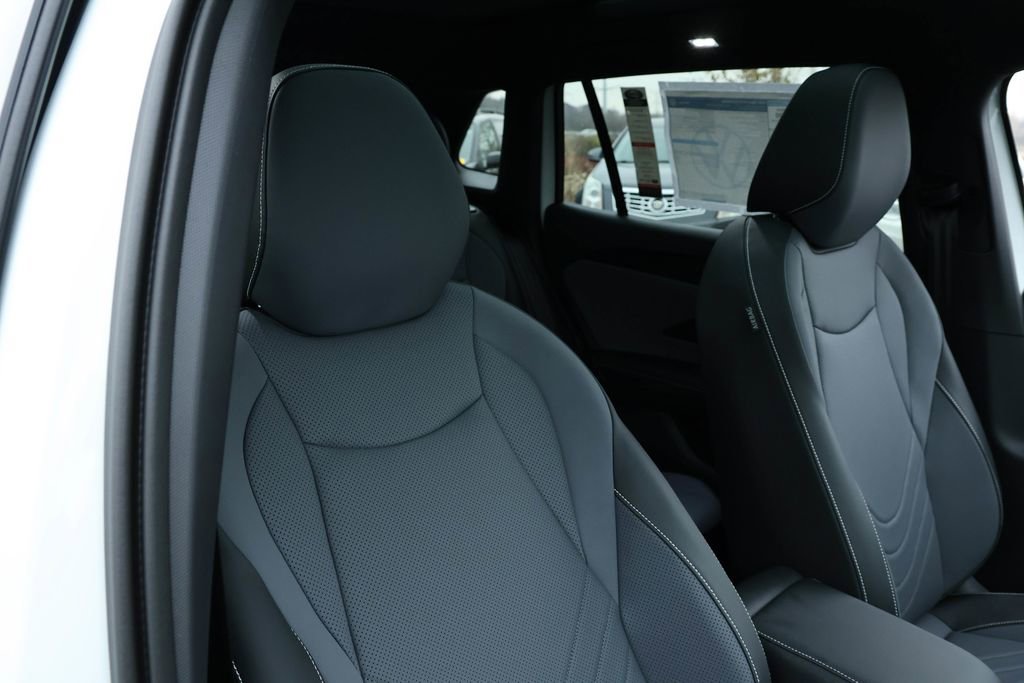 New 2026 Volkswagen Tiguan SE R-Line image 42