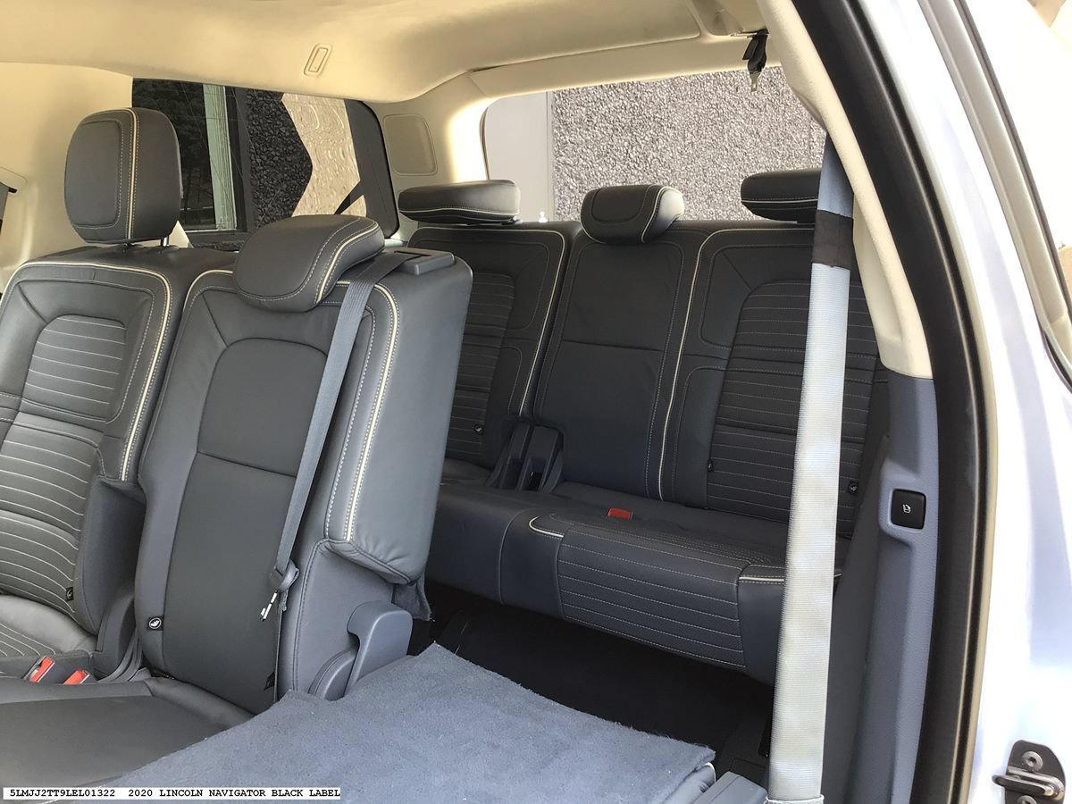 Used 2020 Lincoln Navigator Black Label AWD/4WD image 10