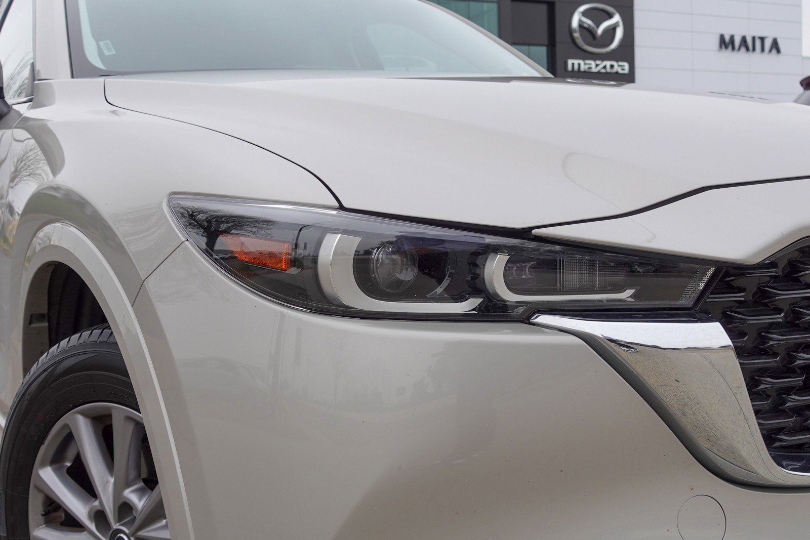 Certified 2025 MAZDA CX-5 AWD 2.5 S w/ Preferred Package image 3