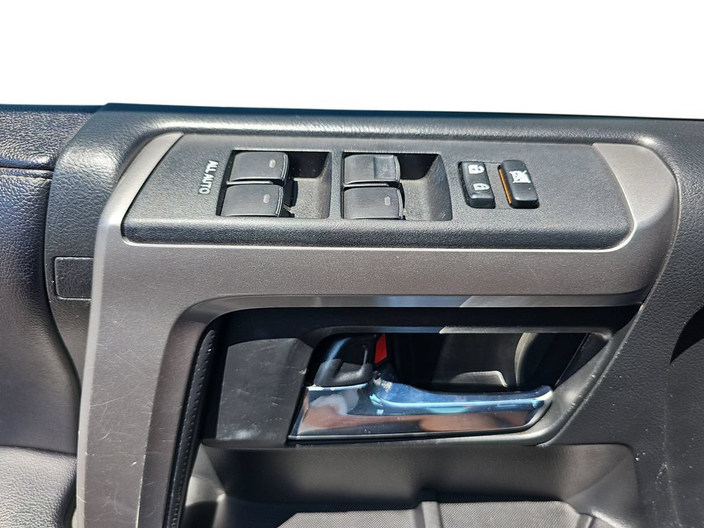 Used 2017 Toyota 4Runner Limited AWD/4WD image 27