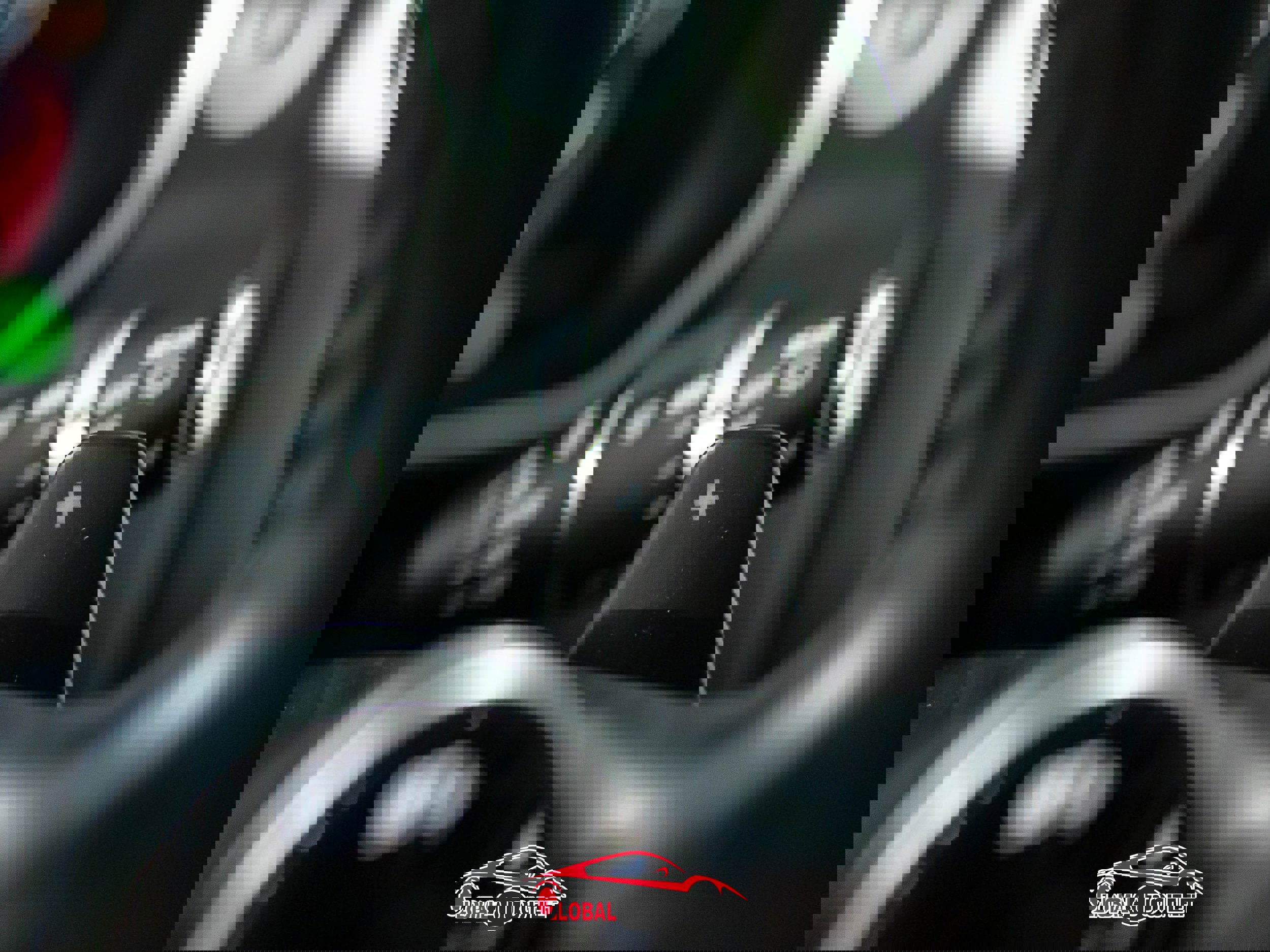 Used 2018 Land Rover Range Rover Long Wheelbase Supercharged image 28