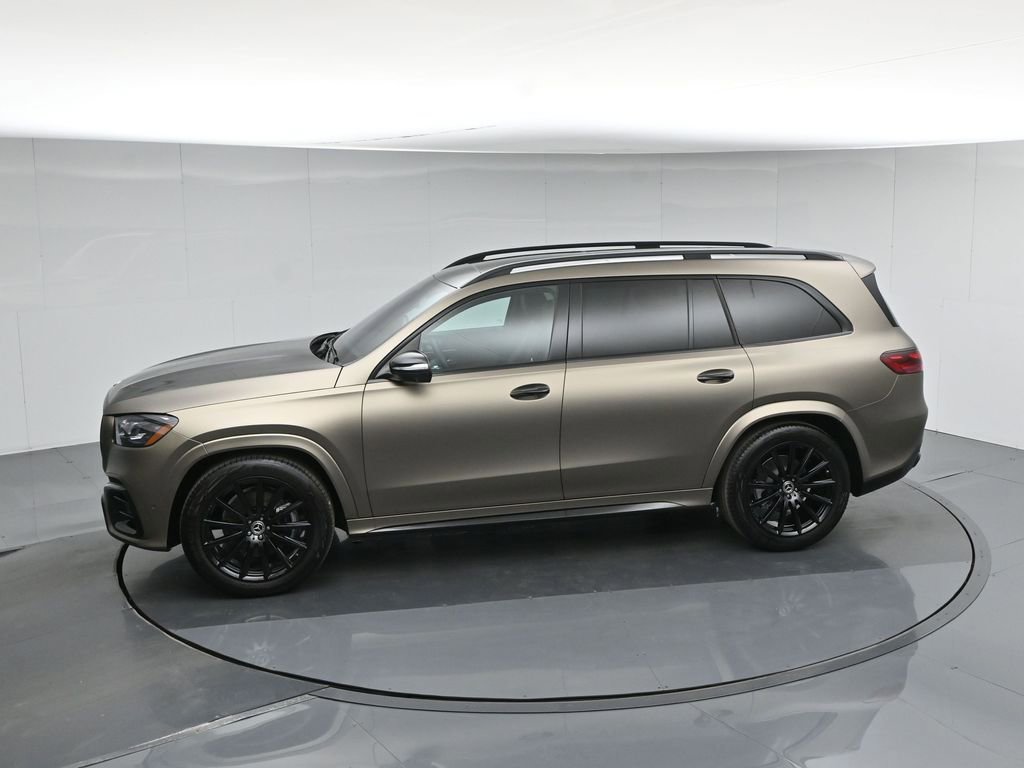 Used 2025 Mercedes-Benz GLS 450 4MATIC image 45