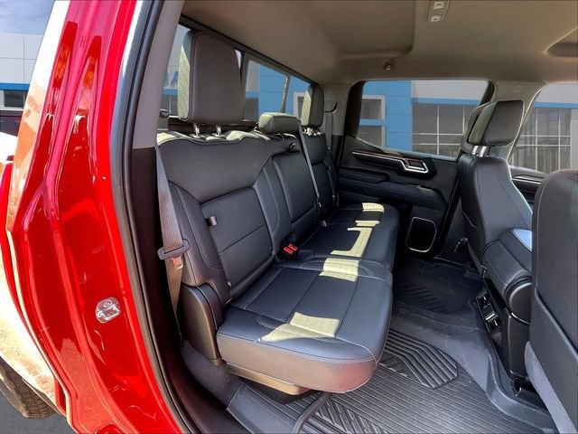 Used 2025 Chevrolet Silverado 1500 LT AWD/4WD image 13