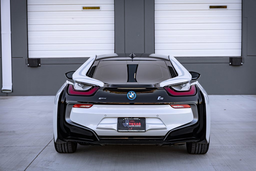 Used 2017 BMW i8 image 9