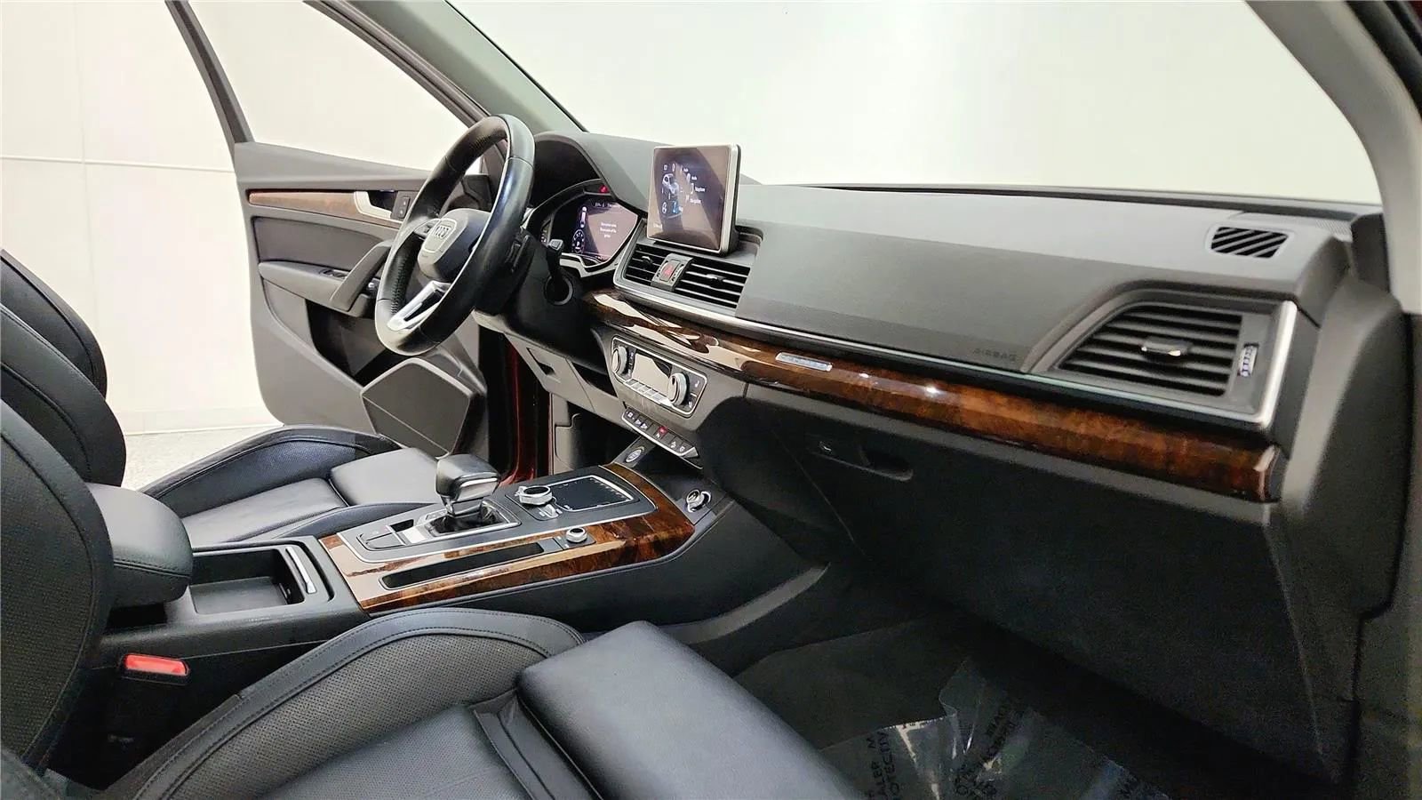 Used 2018 Audi Q5 2.0T Premium Plus w/ Premium Plus Package image 32