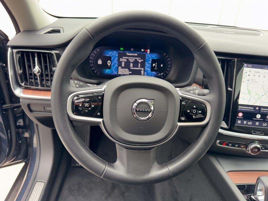 Certified 2026 Volvo V60 B5 Cross Country Plus AWD/4WD image 10