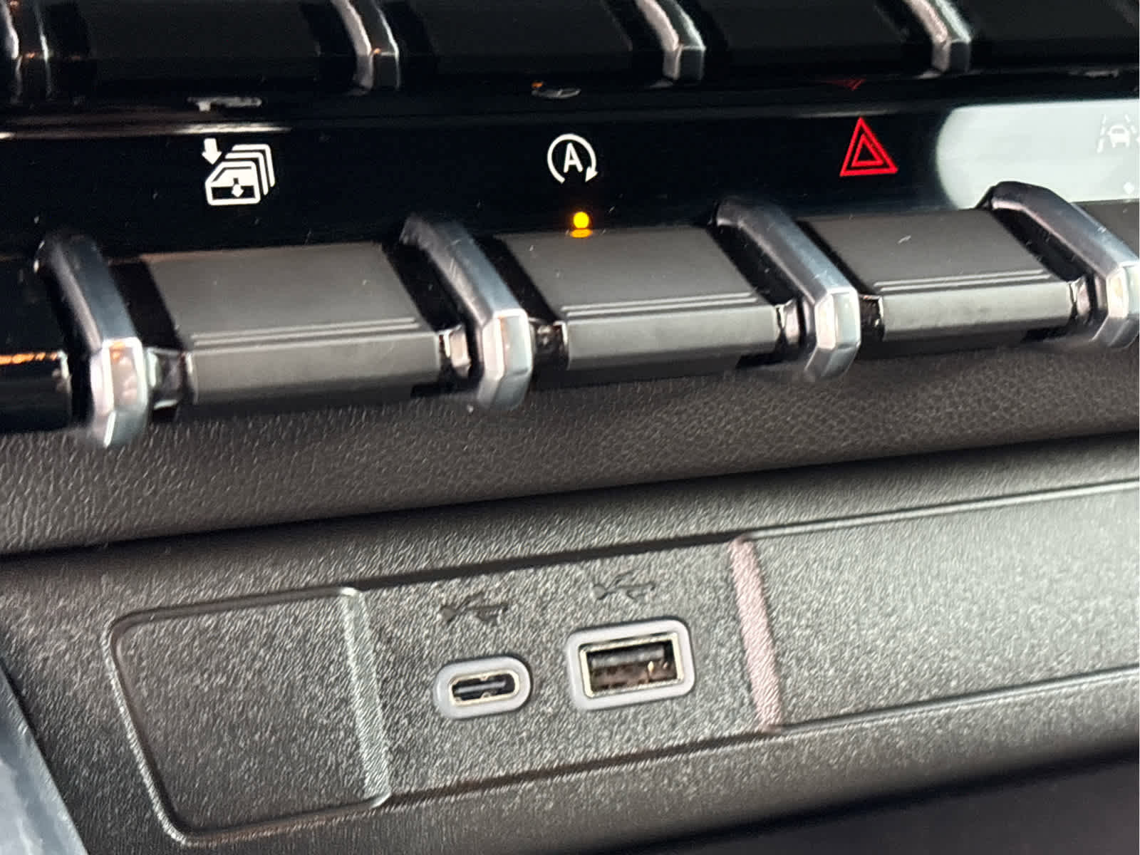 Certified 2026 GMC Canyon Elevation w/ Convenience Package image 17