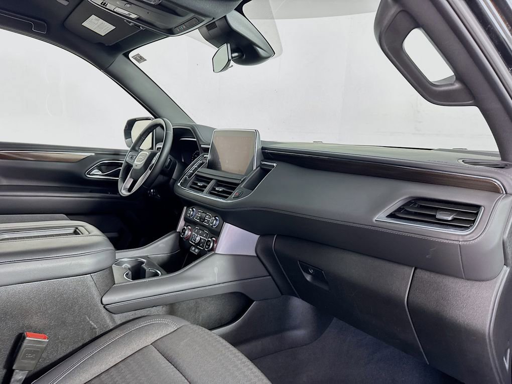 Used 2024 GMC Yukon SLE image 32