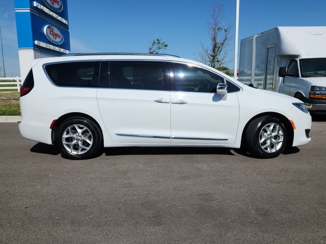 Used 2020 Chrysler Pacifica Limited image 12
