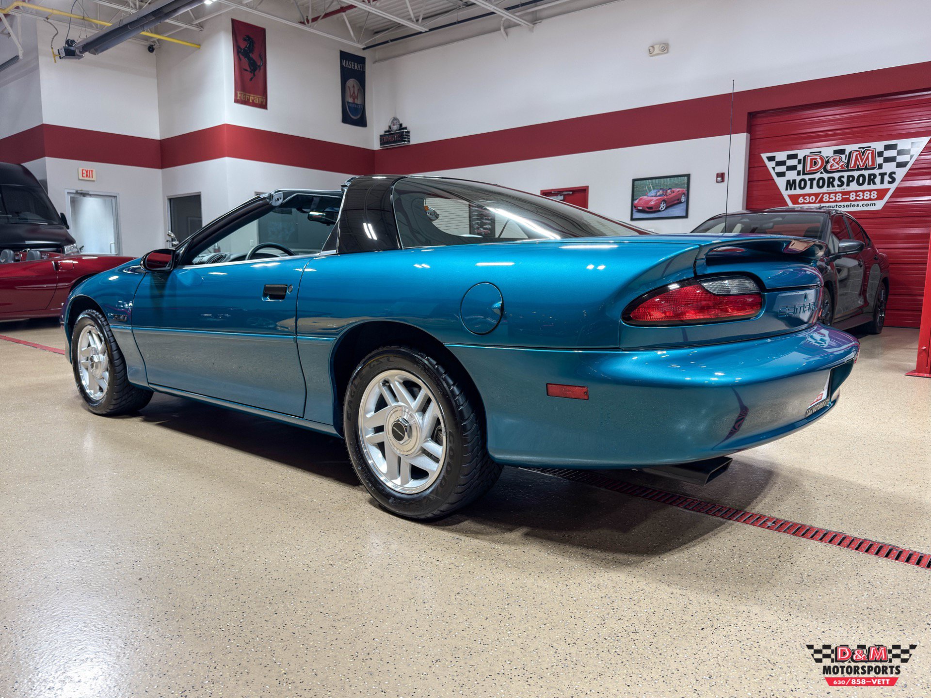 Used 1995 Chevrolet Camaro Z28 RWD image 3