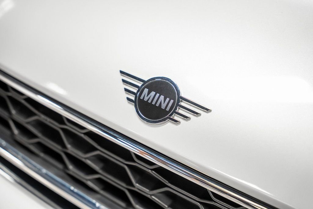 Used 2023 MINI Cooper Countryman S w/ Signature Upholstery Package image 10