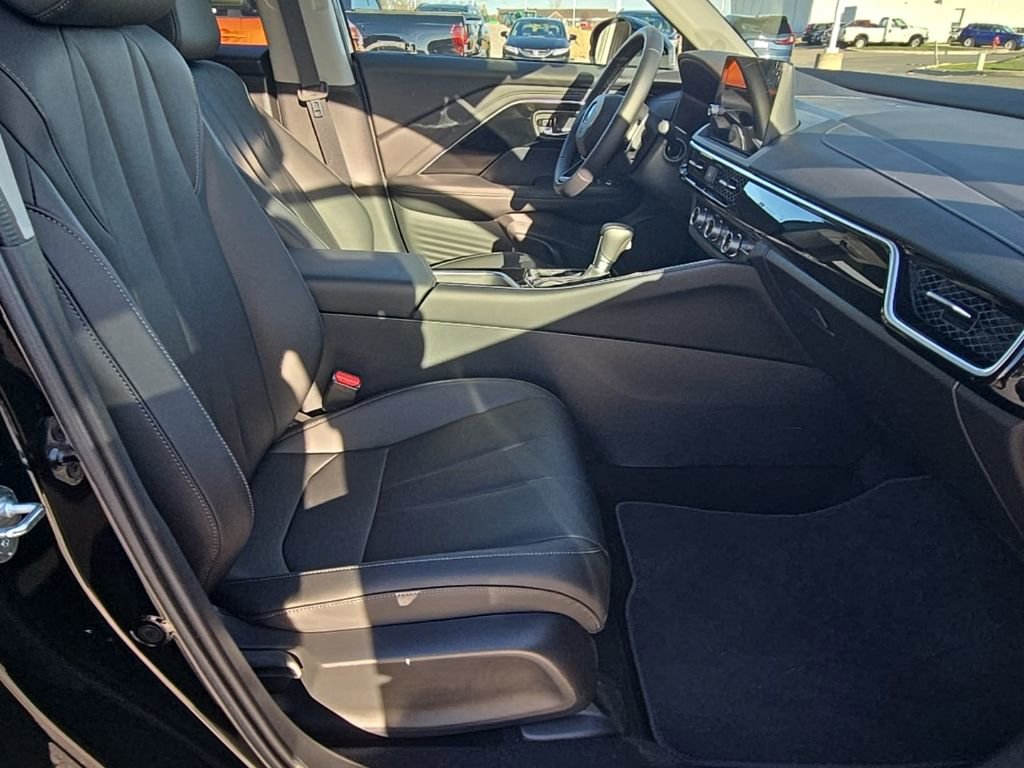 Certified 2025 Acura ADX FWD image 31
