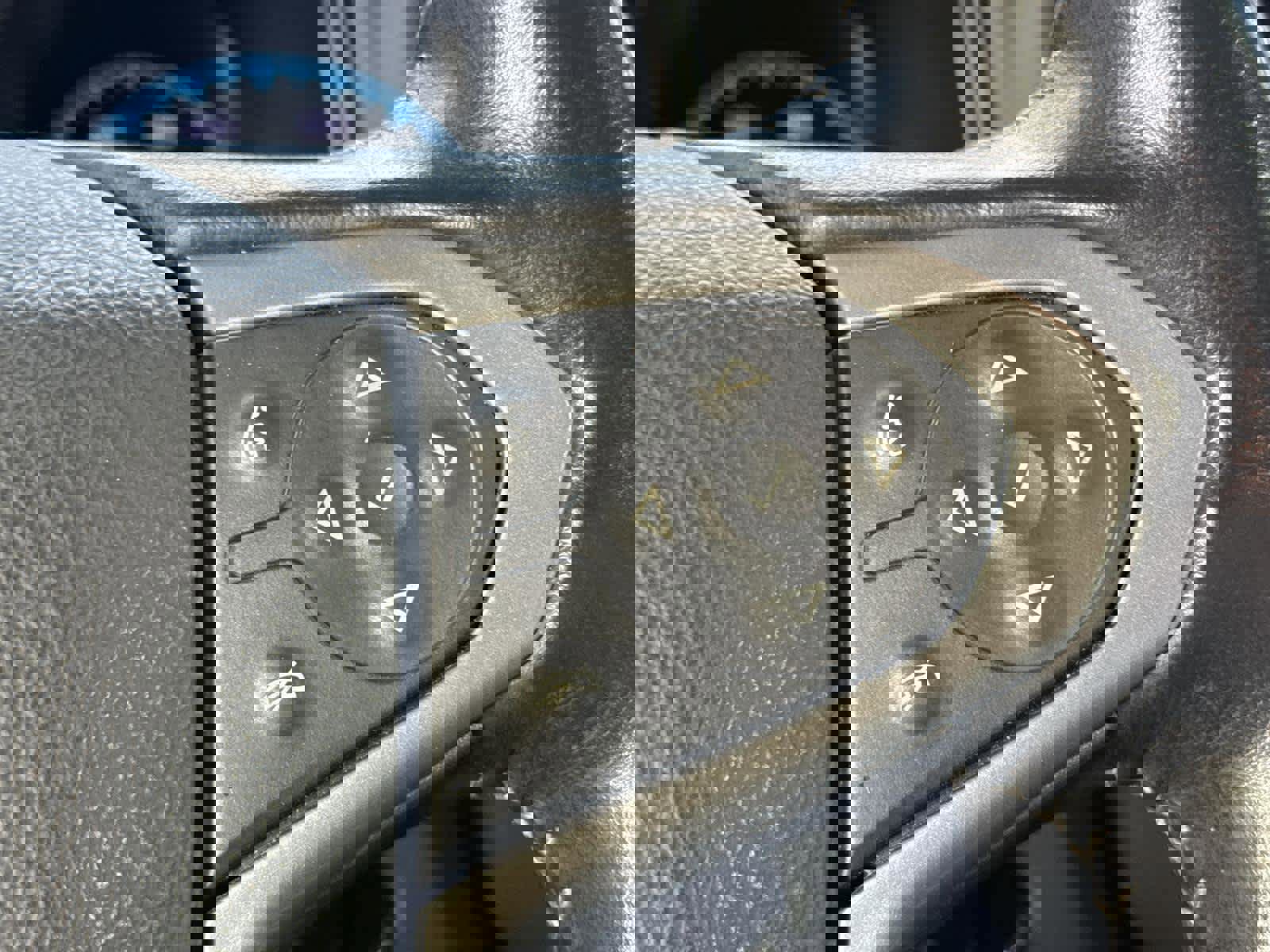 Used 2021 Chevrolet Colorado Z71 w/ Safety Package image 25