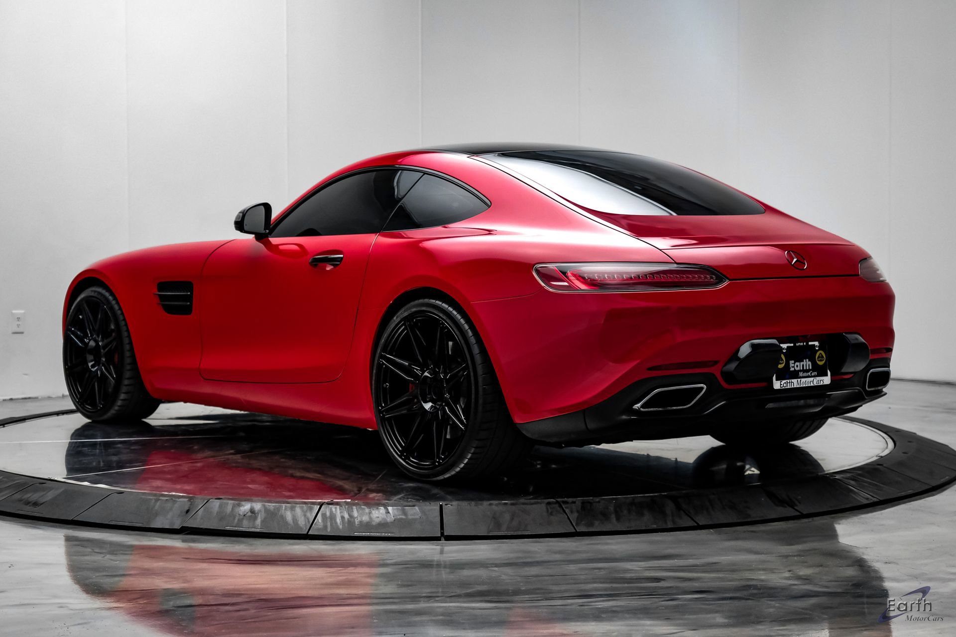 Used 2016 Mercedes-Benz AMG GT S image 11