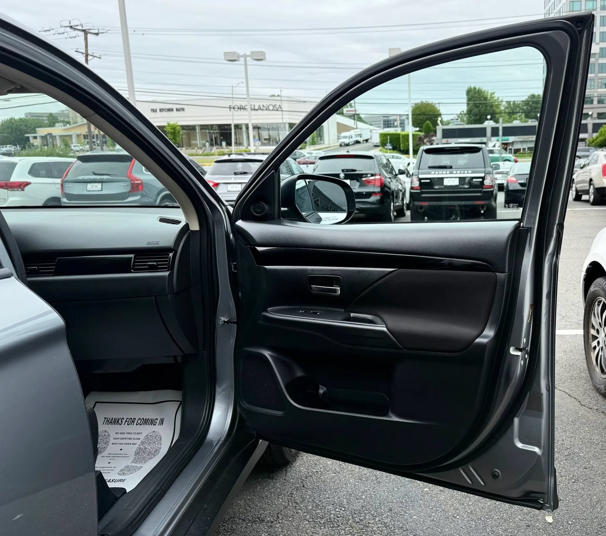 Used 2020 Mitsubishi Outlander ES AWD/4WD image 33