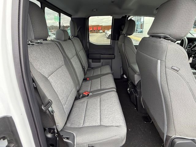 New 2025 Ford F350 XLT image 19