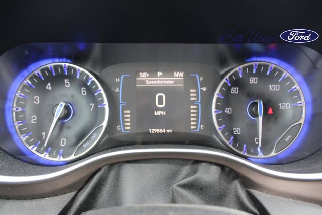 Used 2017 Chrysler Pacifica Touring-L image 11