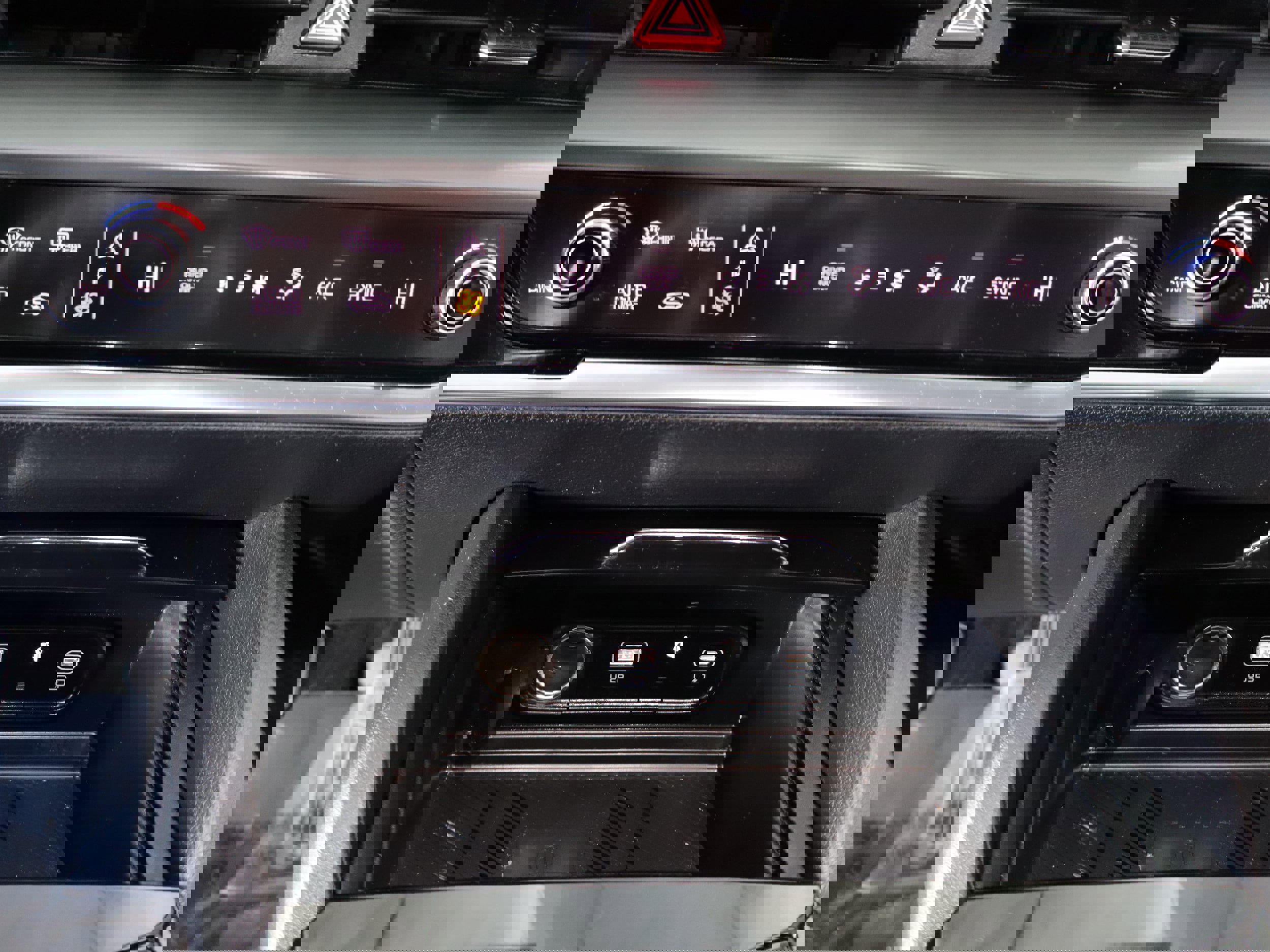 Used 2023 Kia Sportage EX w/ EX Premium Package image 17