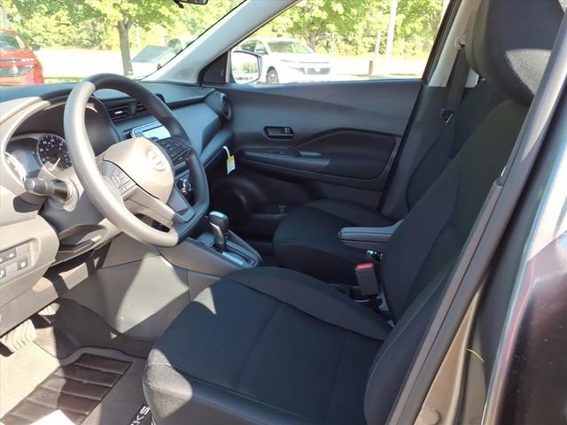New 2025 Nissan Kicks Play S image 5