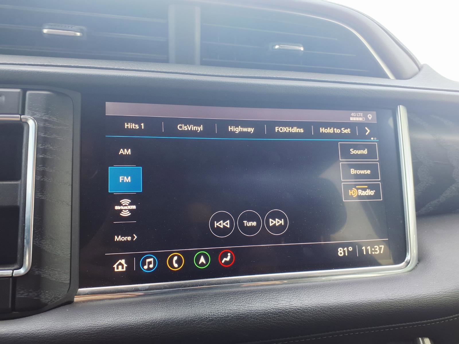 Used 2021 GMC Yukon XL Denali image 23