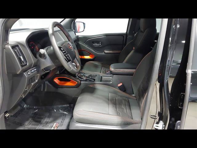 Used 2025 Nissan Frontier PRO-4X AWD/4WD image 19