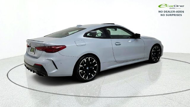 Used 2026 BMW M440i Coupe RWD image 8