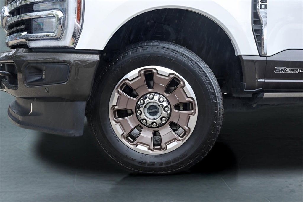 Used 2024 Ford F250 King Ranch image 4