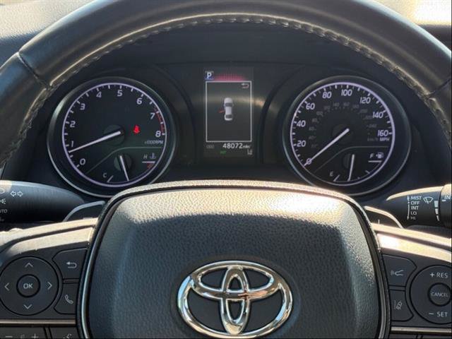 Used 2022 Toyota Camry SE FWD image 12