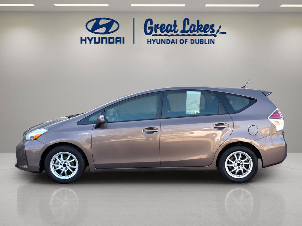 Used 2015 Toyota Prius V Two image 2