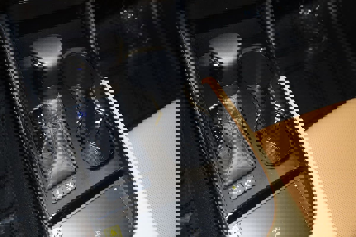 Used 2025 Lexus ES 300h F Sport w/ Accessory Package (Z1) image 29