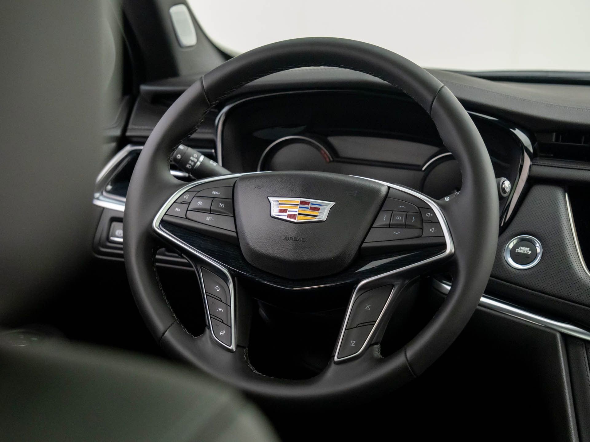 New 2025 Cadillac XT5 Premium Luxury image 11