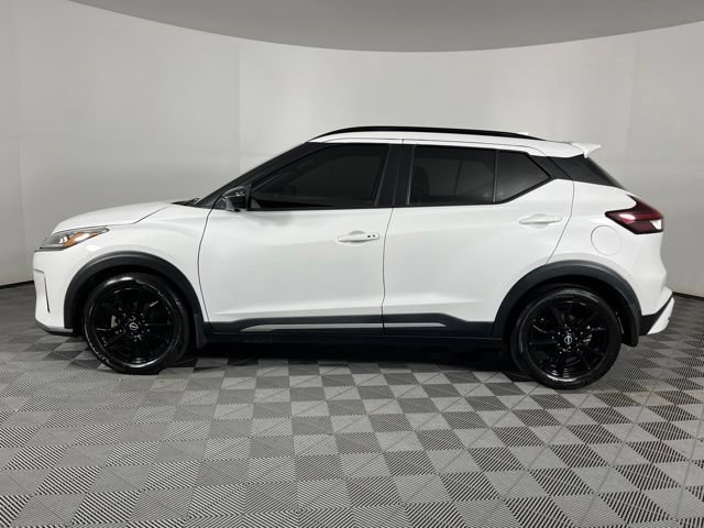 Used 2024 Nissan Kicks SR w/ SR Premium Package FWD image 7
