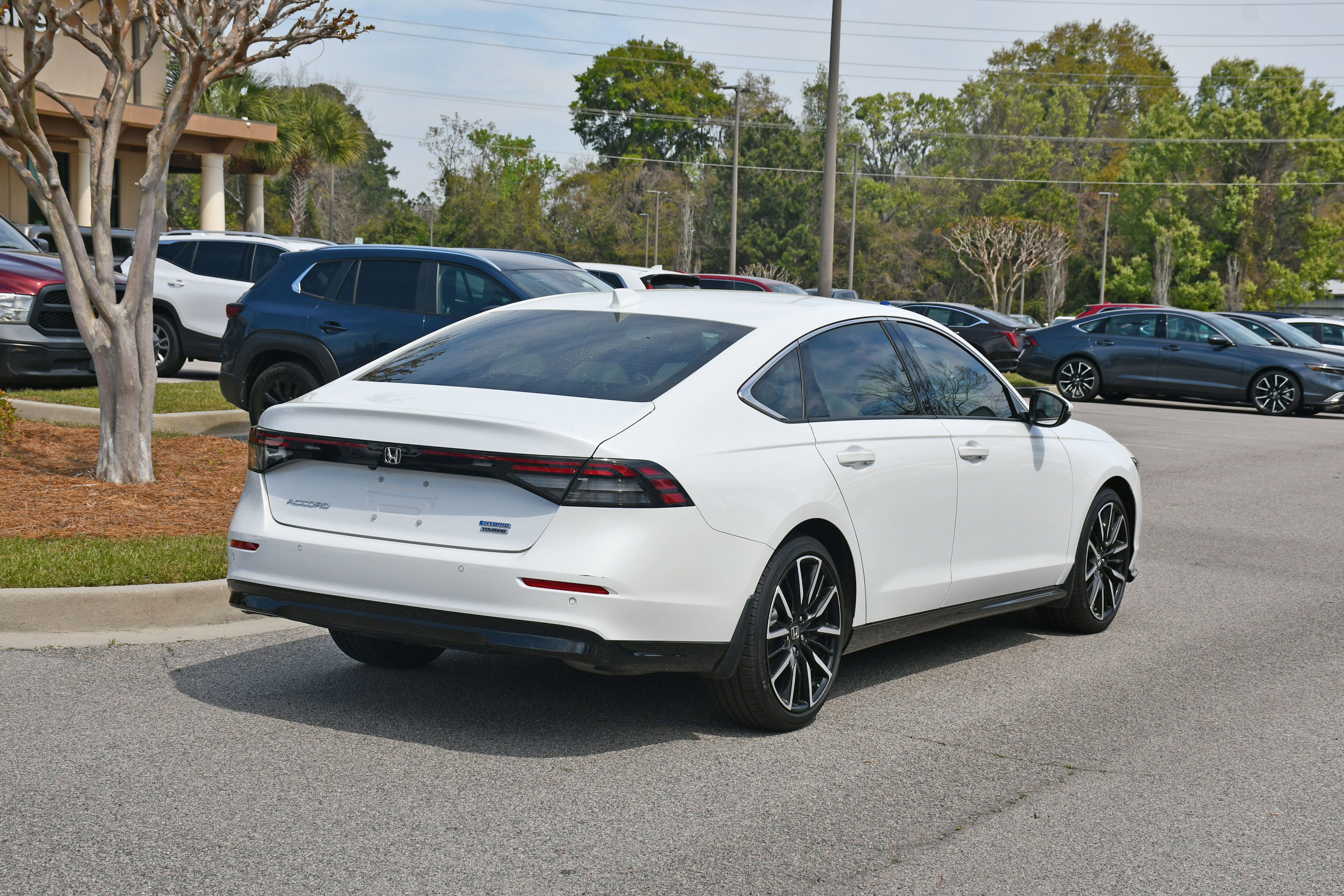 Used 2024 Honda Accord Touring image 4