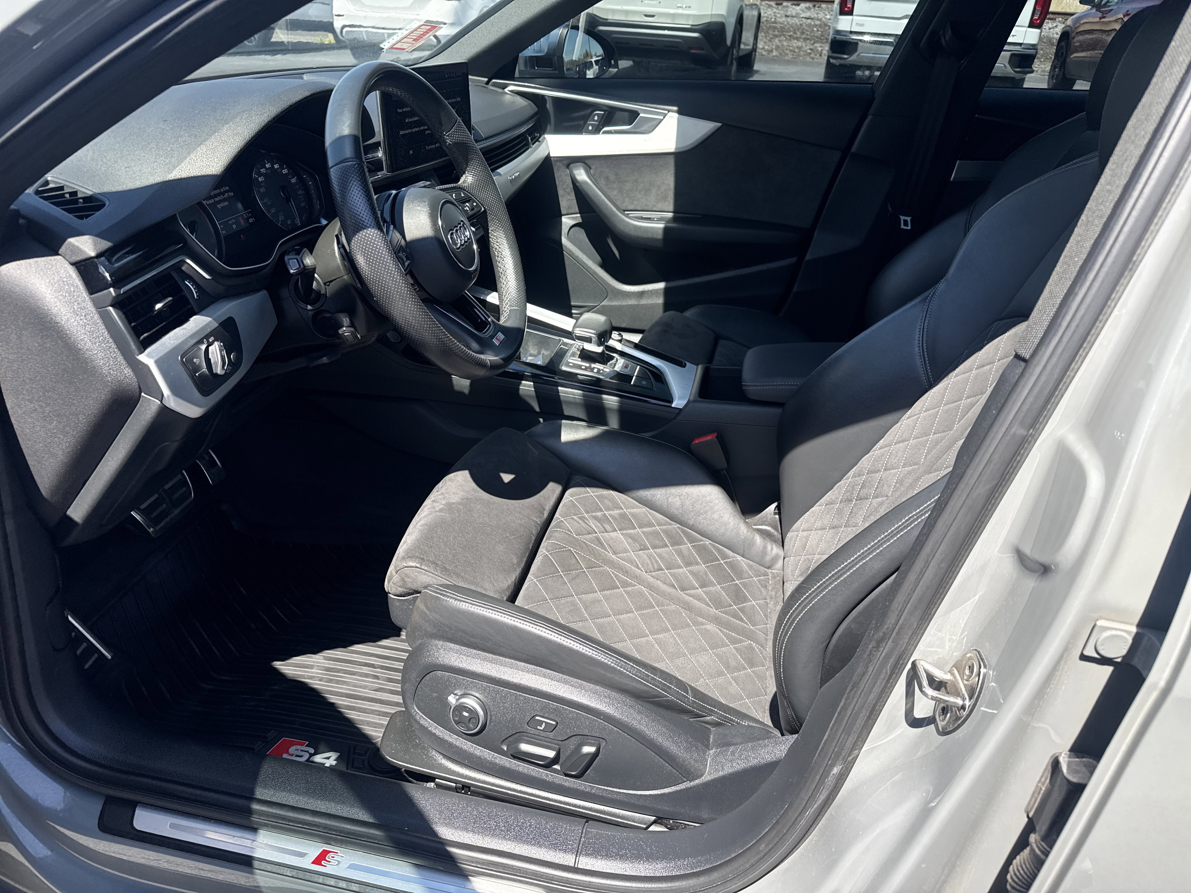 Used 2021 Audi S4 Premium w/ Convenience Package AWD/4WD image 12