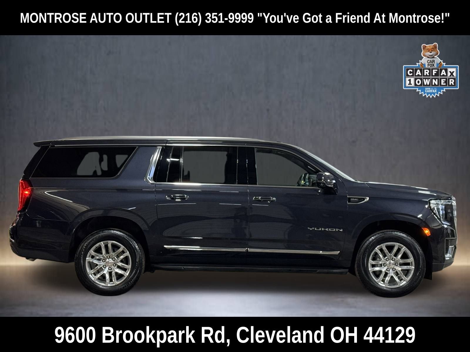 Used 2023 GMC Yukon XL SLT w/ SLT Premium Package image 3