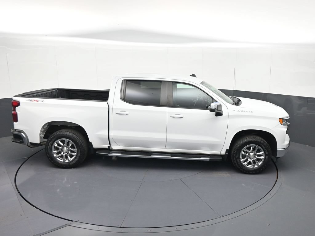 Used 2022 Chevrolet Silverado 1500 LT AWD/4WD image 28