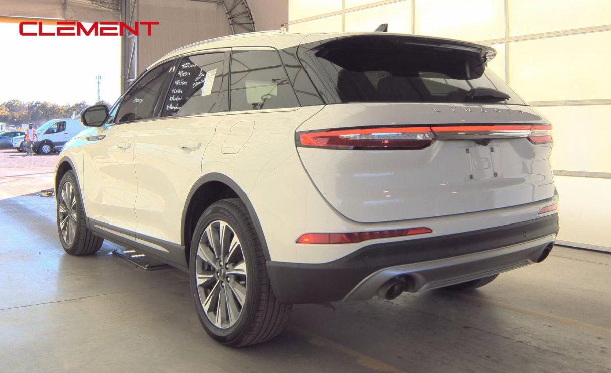 Used 2022 Lincoln Corsair Reserve w/ Elements Package image 8