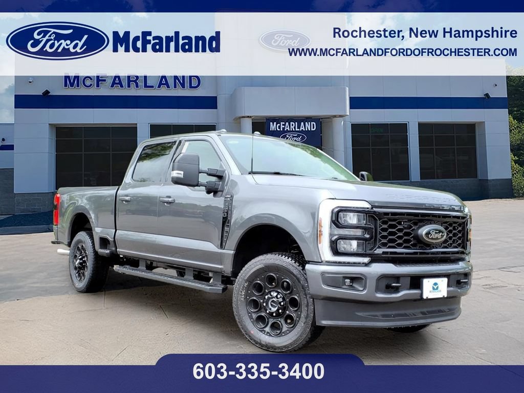 New 2026 Ford F350 Lariat w/ Black Appearance Package
