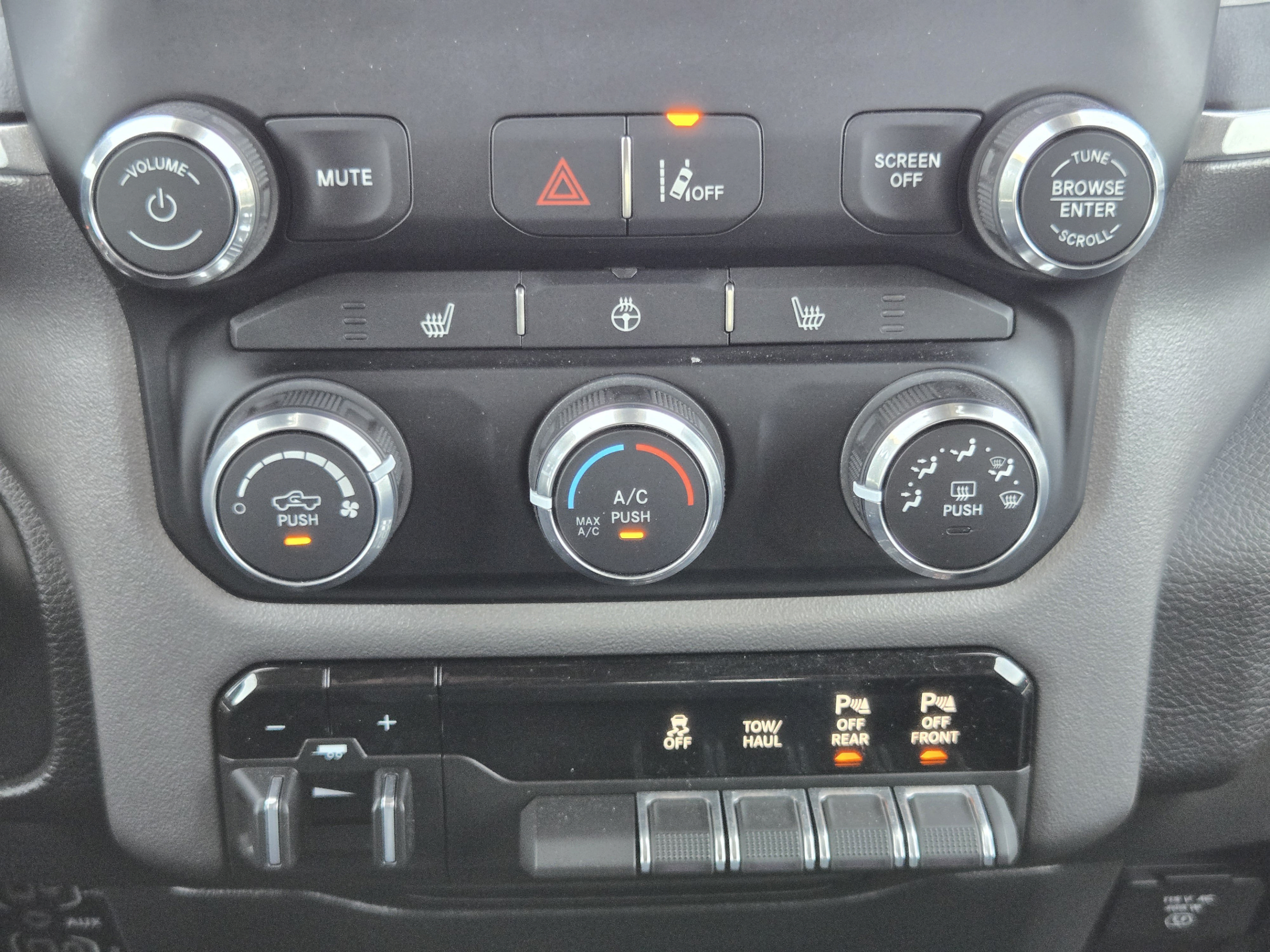 Used 2023 RAM 1500 Big Horn AWD/4WD image 15