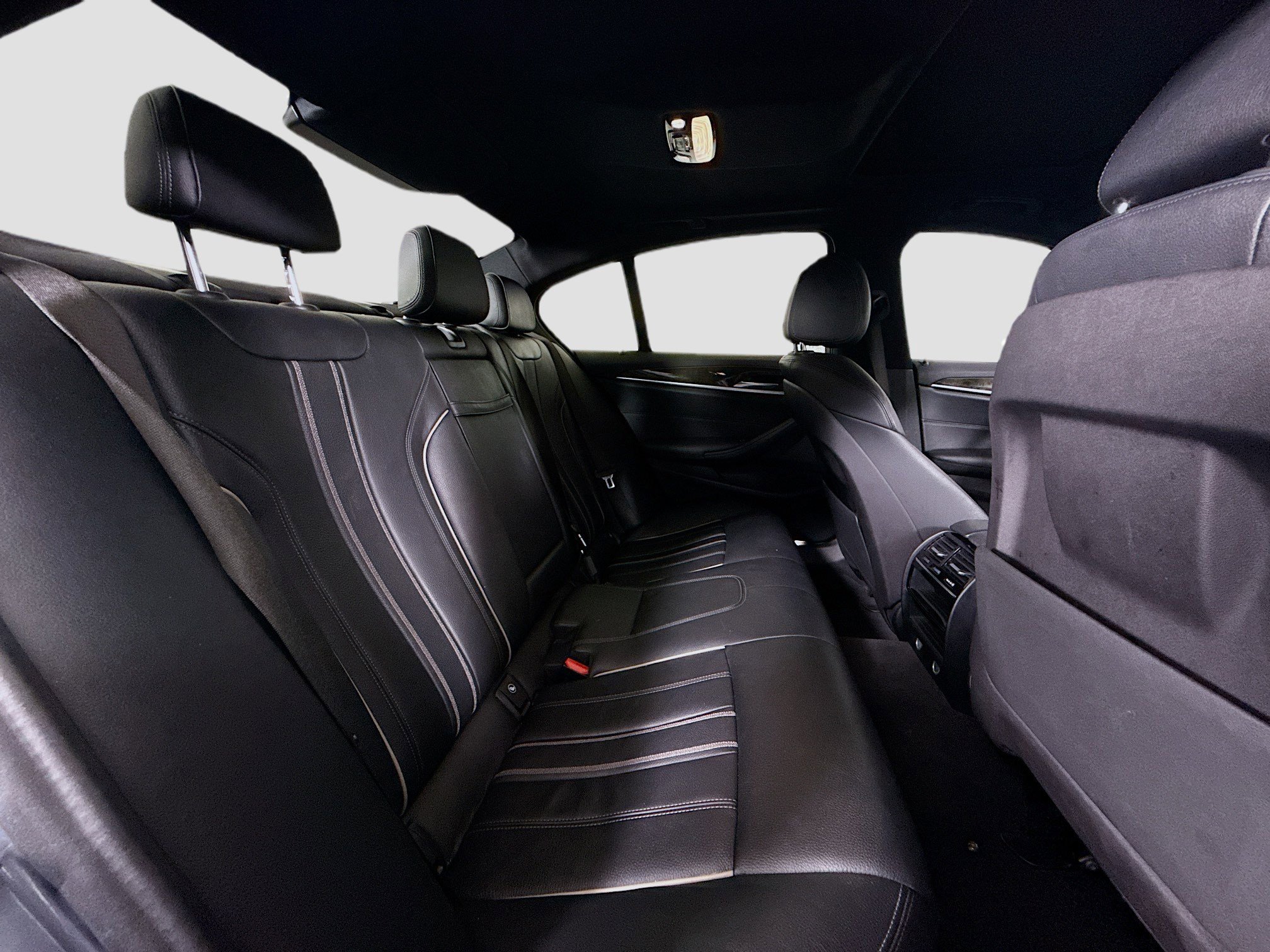Used 2019 BMW 530i RWD image 27