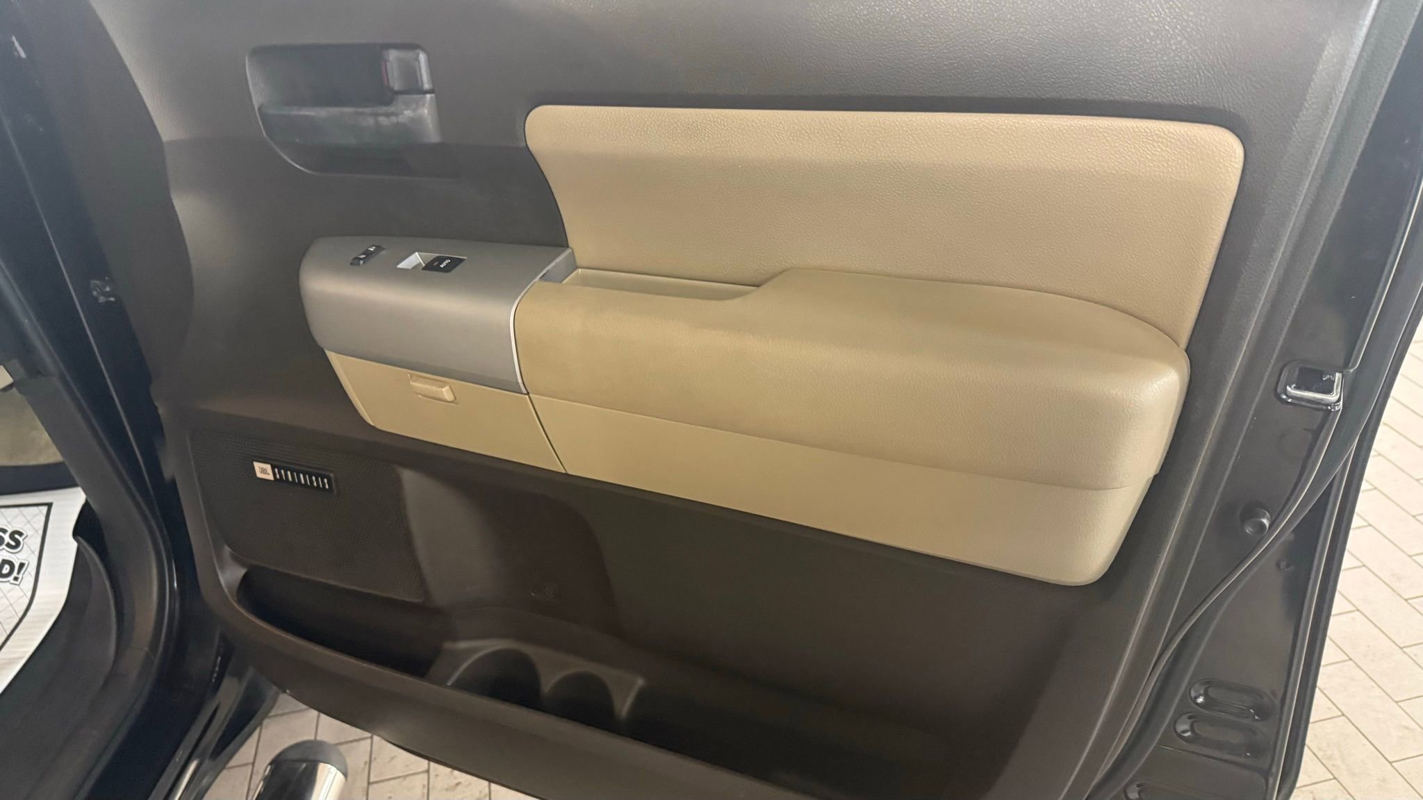 Used 2008 Toyota Sequoia SR5 image 11