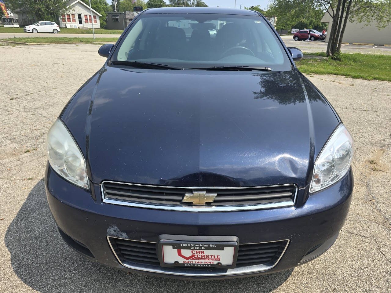 Used 2011 Chevrolet Impala LT FWD image 2