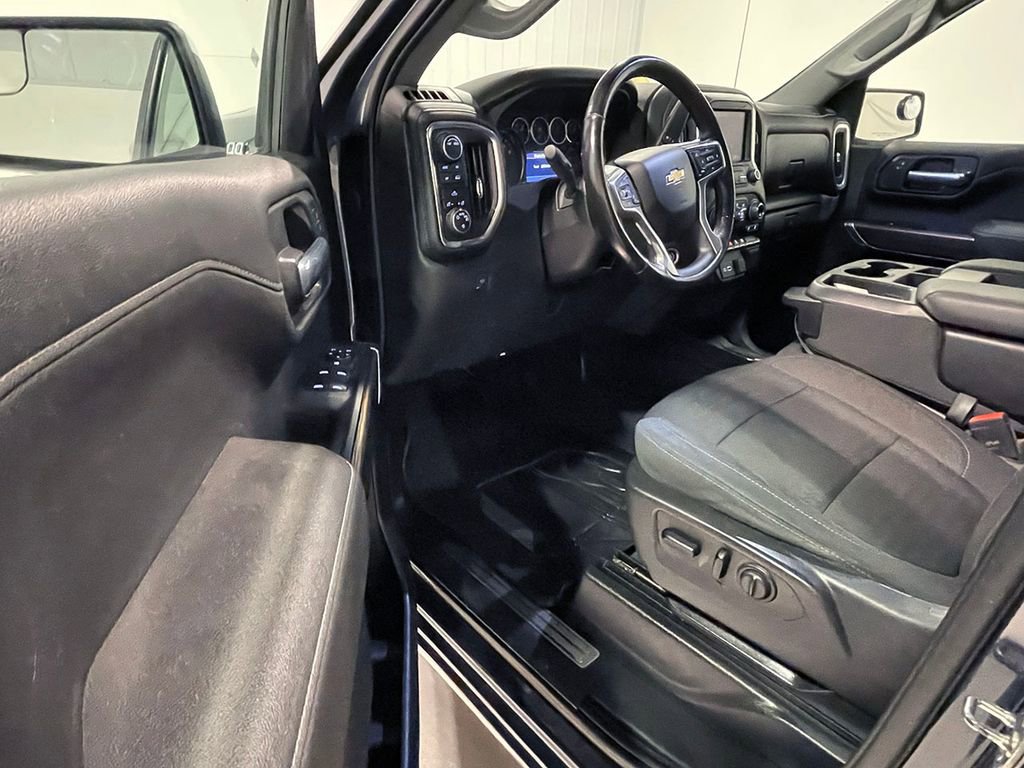 Used 2021 Chevrolet Silverado 1500 LT image 17