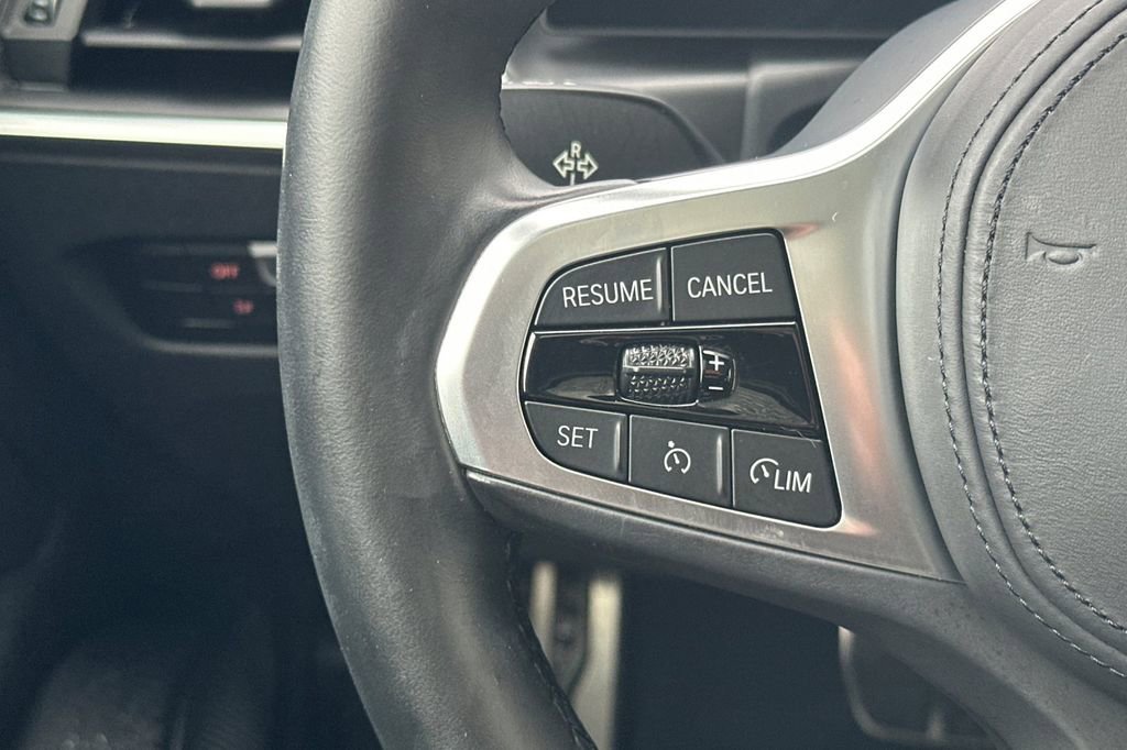 Used 2023 BMW i4 eDrive40 w/ M Sport Package image 23