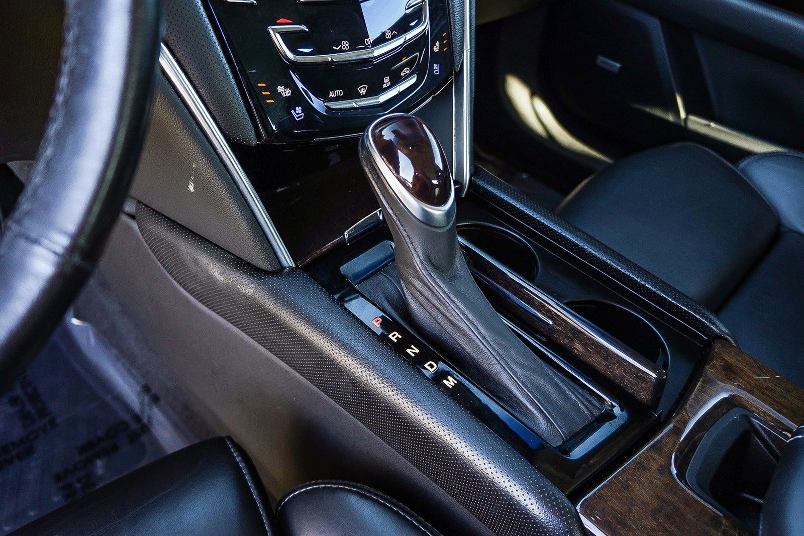 Used 2013 Cadillac XTS Luxury w/ Driver Awareness Package image 22