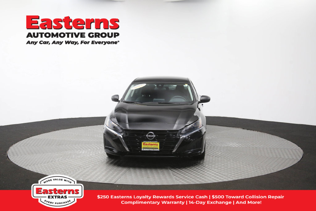 Used 2024 Nissan Altima 2.5 SV FWD image 55