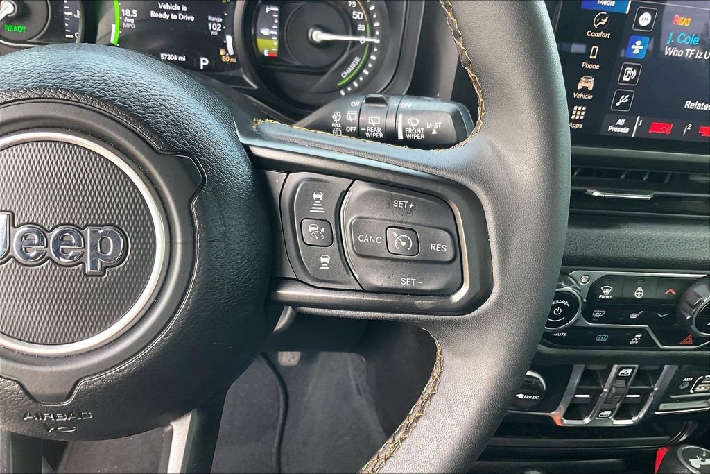 Used 2024 Jeep Wrangler Unlimited w/ Convenience Group AWD/4WD image 19